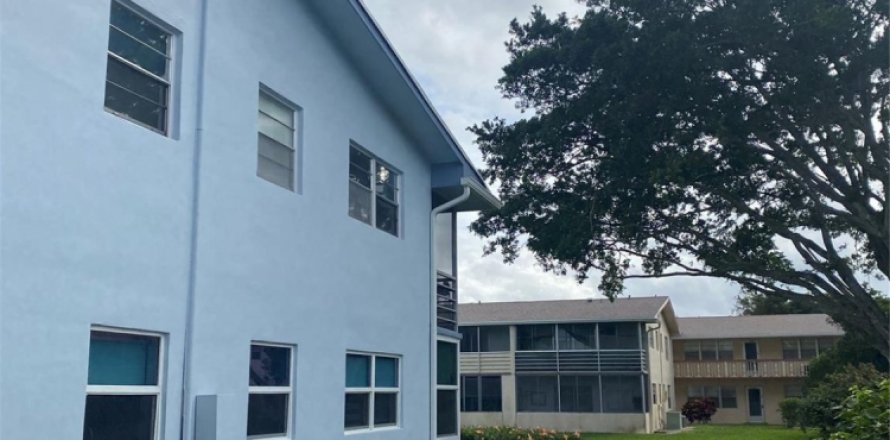 Condo in West Palm Beach, Florida, 1 bedroom  № 968034