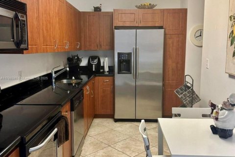 Condo in Miami Beach, Florida, 1 bedroom  № 1959313 - photo 23