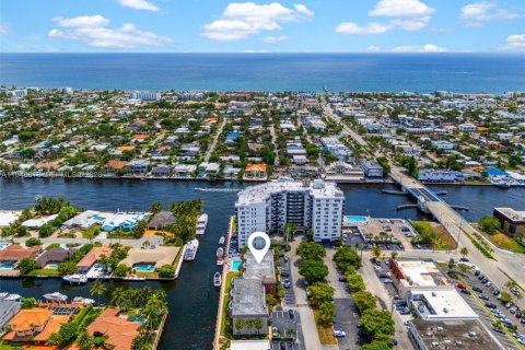 Condo in Fort Lauderdale, Florida, 2 bedrooms  № 2002935 - photo 4