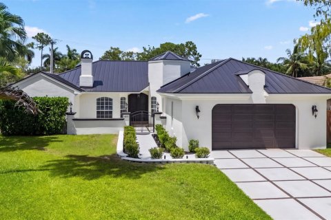 House in Wellington, Florida 4 bedrooms, 233.46 sq.m. № 2188809