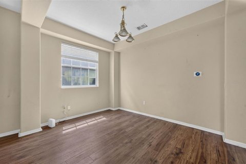 Villa ou maison à louer à Orlando, Floride: 4 chambres, 234.86 m2 № 2418901 - photo 8