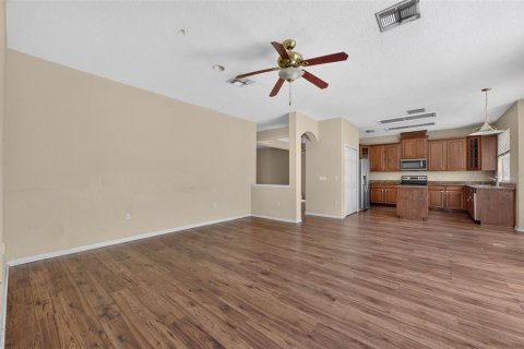 Villa ou maison à louer à Orlando, Floride: 4 chambres, 234.86 m2 № 2418901 - photo 14