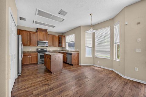 Villa ou maison à louer à Orlando, Floride: 4 chambres, 234.86 m2 № 2418901 - photo 15