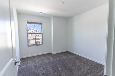 House in Davenport, Florida 4 bedrooms, 179.39 sq.m. № 1907197 - photo 16