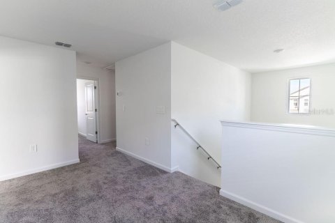 House in Davenport, Florida 4 bedrooms, 179.39 sq.m. № 1907197 - photo 18