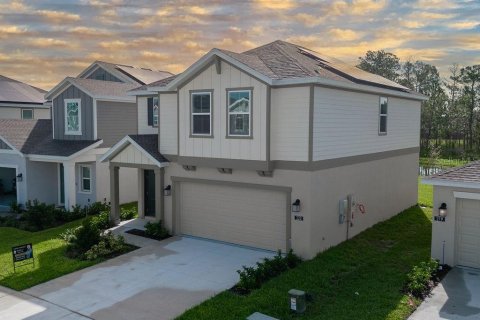 House in Davenport, Florida 4 bedrooms, 179.39 sq.m. № 1907197 - photo 2