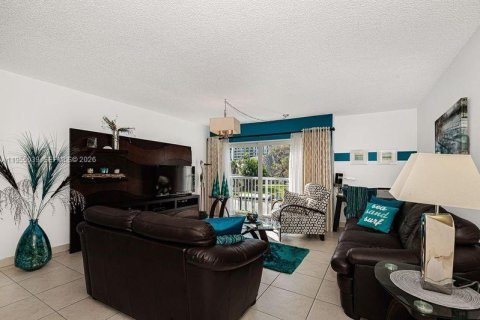 Copropriété à vendre à Sunny Isles Beach, Floride: 1 chambre, 86.4 m2 № 2153376 - photo 15