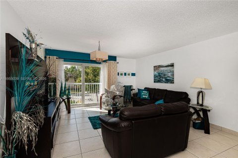 Copropriété à vendre à Sunny Isles Beach, Floride: 1 chambre, 86.4 m2 № 2153376 - photo 14