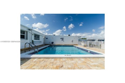Copropriété à vendre à Sunny Isles Beach, Floride: 1 chambre, 86.4 m2 № 2153376 - photo 29