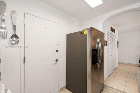 Copropriété à vendre à Sunny Isles Beach, Floride: 1 chambre, 86.4 m2 № 2153376 - photo 5