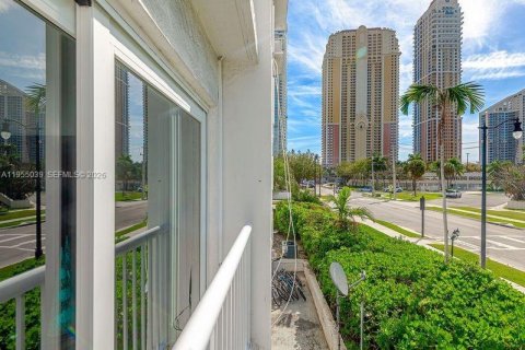 Copropriété à vendre à Sunny Isles Beach, Floride: 1 chambre, 86.4 m2 № 2153376 - photo 20