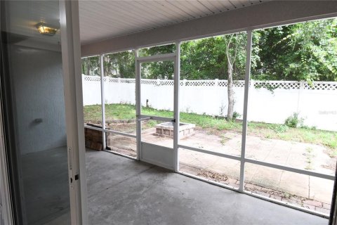 Casa en venta en Lady Lake, Florida, 3 dormitorios, 108.7 m2 № 2101449 - foto 15