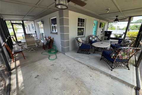 Casa en alquiler en Sarasota, Florida, 3 dormitorios, 89.37 m2 № 2143011 - foto 4