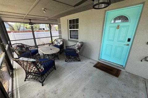 Casa en alquiler en Sarasota, Florida, 3 dormitorios, 89.37 m2 № 2143011 - foto 3