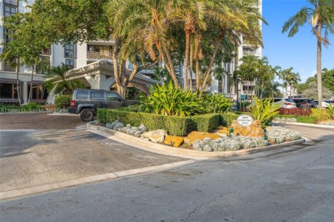 Copropriété à vendre à Miami, Floride: 2 chambres, 136.47 m2 № 2030143 - photo 11