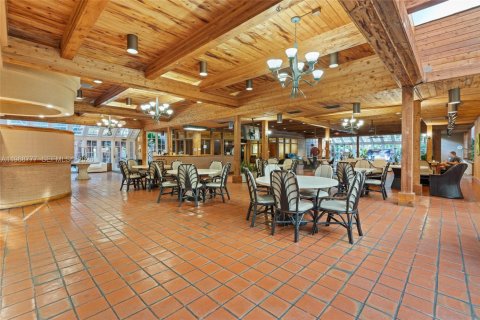 Copropriété à vendre à Miami, Floride: 2 chambres, 136.47 m2 № 2030143 - photo 17