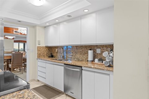 Copropriété à vendre à Miami, Floride: 2 chambres, 136.47 m2 № 2030143 - photo 24