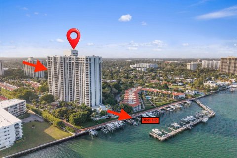 Copropriété à vendre à Miami, Floride: 2 chambres, 136.47 m2 № 2030143 - photo 6