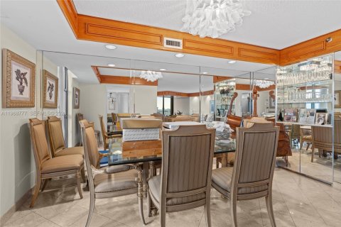 Copropriété à vendre à Miami, Floride: 2 chambres, 136.47 m2 № 2030143 - photo 23
