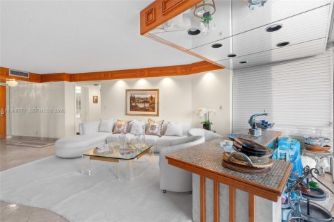 Copropriété à vendre à Miami, Floride: 2 chambres, 136.47 m2 № 2030143 - photo 21