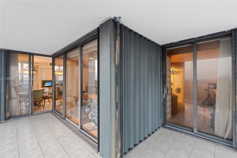 Copropriété à vendre à Miami, Floride: 2 chambres, 136.47 m2 № 2030143 - photo 28