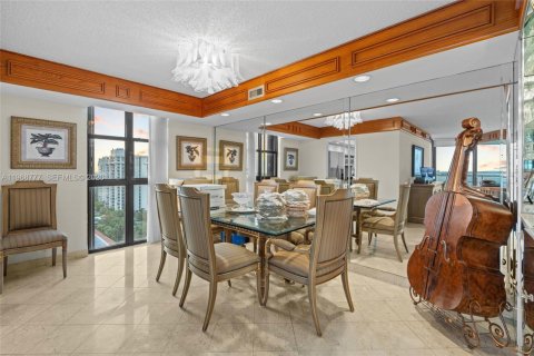 Copropriété à vendre à Miami, Floride: 2 chambres, 136.47 m2 № 2030143 - photo 22