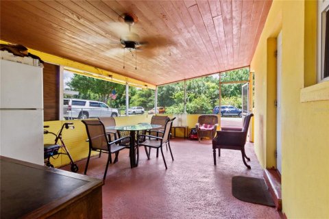 House in Fort Myers, Florida 3 bedrooms, 90.3 sq.m. № 2226737 - photo 9