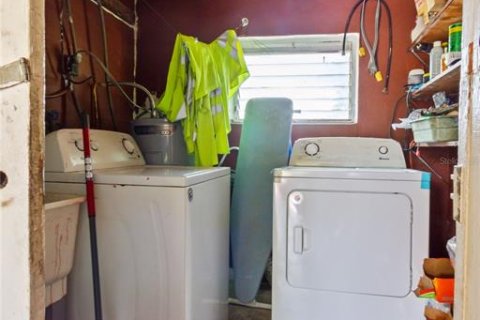 House in Fort Myers, Florida 3 bedrooms, 90.3 sq.m. № 2226737 - photo 10