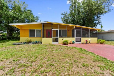 Villa ou maison à Fort Myers, Floride 3 chambres, 90.3 m2 № 2226737