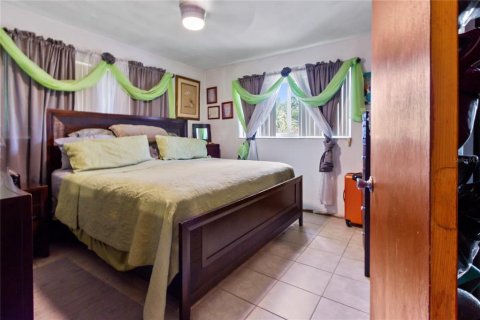 House in Fort Myers, Florida 3 bedrooms, 90.3 sq.m. № 2226737 - photo 17