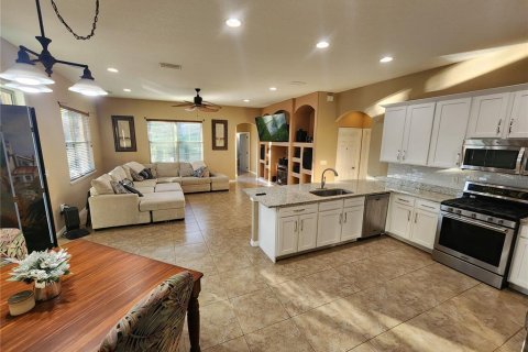 Villa ou maison à vendre à Clermont, Floride: 4 chambres, 222.78 m2 № 2125871 - photo 14