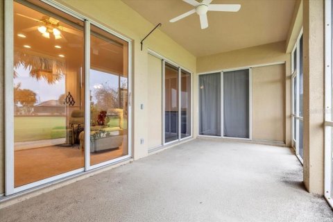Duplex in Punta Gorda, Florida 3 bedrooms, 150.32 sq.m. № 2425624 - photo 30