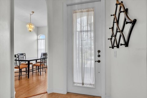 Duplex in Punta Gorda, Florida 3 bedrooms, 150.32 sq.m. № 2425624 - photo 4