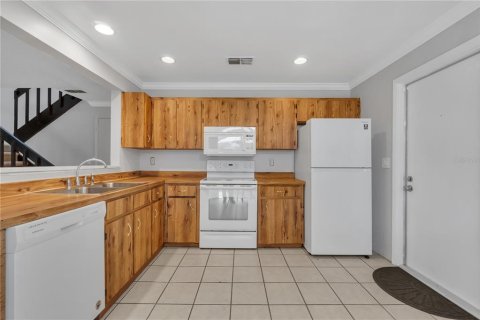 Condominio en alquiler en Orlando, Florida, 2 dormitorios, 98.57 m2 № 1918723 - foto 10