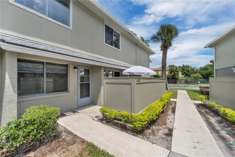 Condominio en alquiler en Orlando, Florida, 2 dormitorios, 98.57 m2 № 1918723 - foto 1