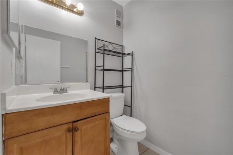 Condominio en alquiler en Orlando, Florida, 2 dormitorios, 98.57 m2 № 1918723 - foto 13