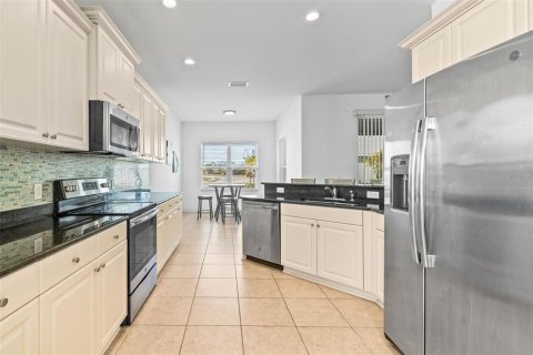 House in Bradenton, Florida 3 bedrooms, 198.44 sq.m. № 1515501 - photo 14