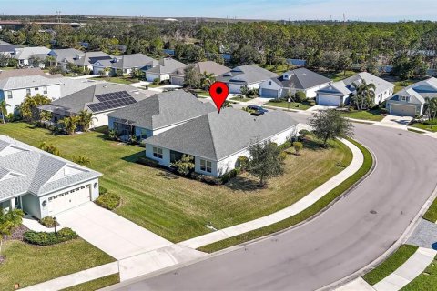 House in Bradenton, Florida 3 bedrooms, 198.44 sq.m. № 1515501 - photo 4