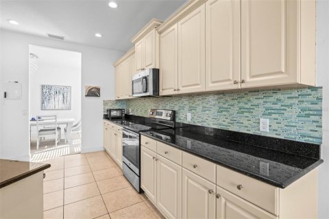 House in Bradenton, Florida 3 bedrooms, 198.44 sq.m. № 1515501 - photo 15