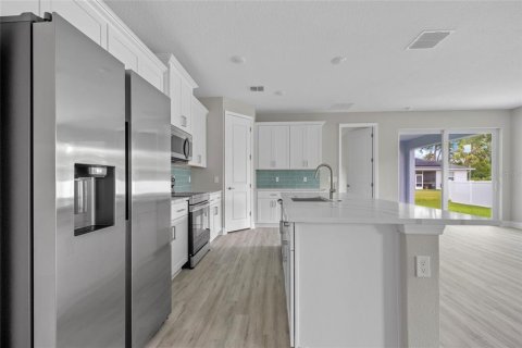 House in North Port, Florida 4 bedrooms, 184.88 sq.m. № 1422367 - photo 9