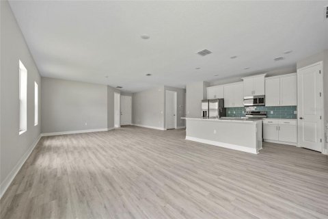 House in North Port, Florida 4 bedrooms, 184.88 sq.m. № 1422367 - photo 5
