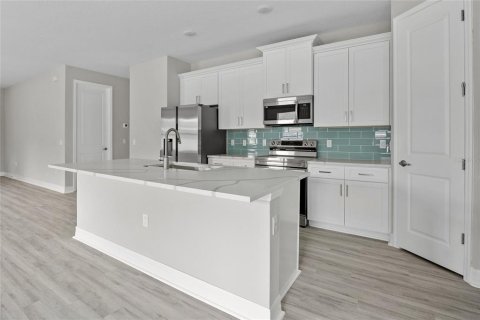 House in North Port, Florida 4 bedrooms, 184.88 sq.m. № 1422367 - photo 7