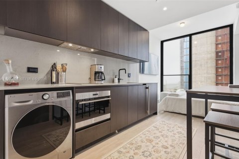Condo in Miami, Florida  № 2255450 - photo 9