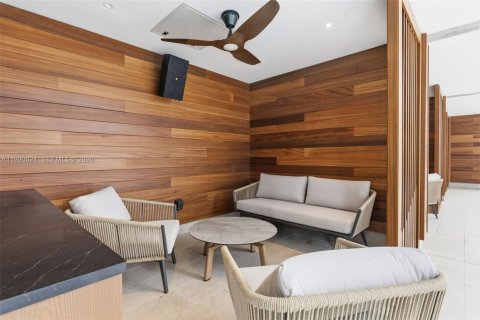 Condo in Miami, Florida  № 2255450 - photo 25