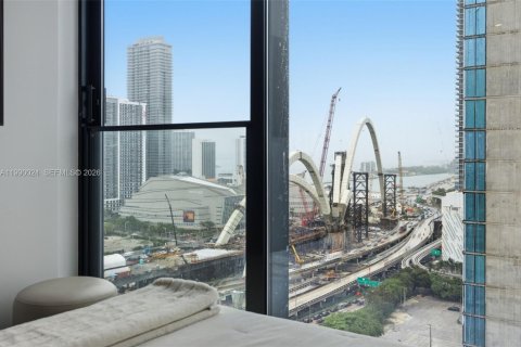Condo in Miami, Florida  № 2255450 - photo 16