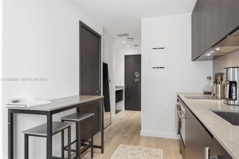 Condo in Miami, Florida  № 2255450 - photo 7