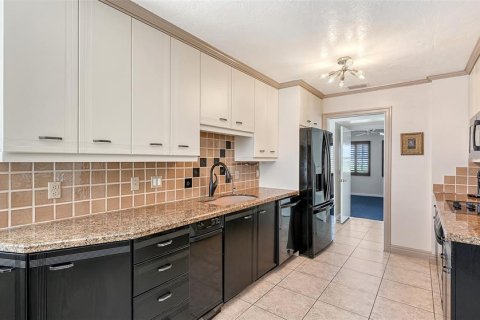 Condo in Sarasota, Florida, 4 bedrooms  № 2219831 - photo 21