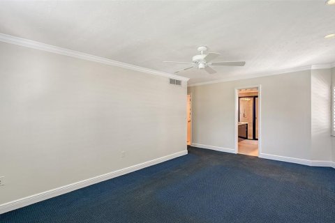 Condo in Sarasota, Florida, 4 bedrooms  № 2219831 - photo 23