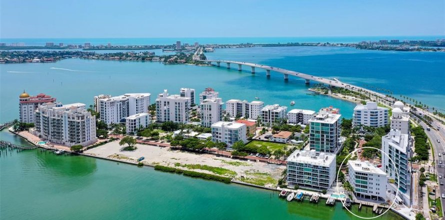 Condo in Sarasota, Florida, 4 bedrooms  № 2219831