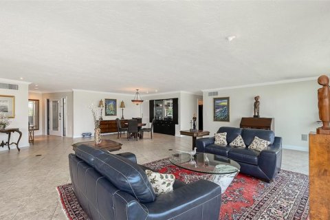 Condo in Sarasota, Florida, 4 bedrooms  № 2219831 - photo 16